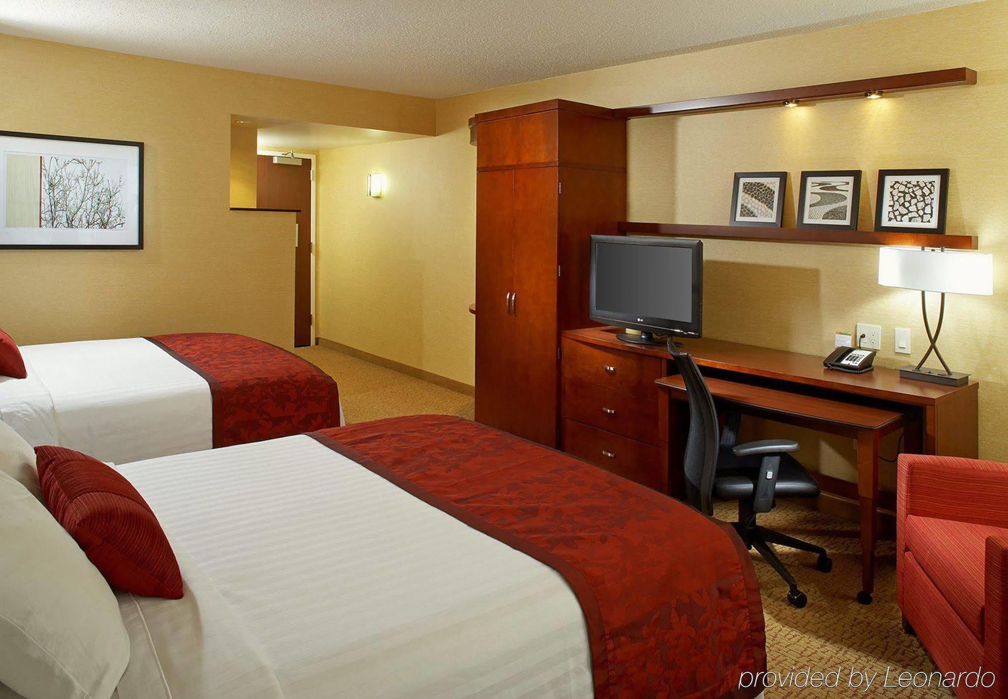 Готель Courtyard Pittsburgh Settlers Ridge/Robinson Township Imperial Номер фото